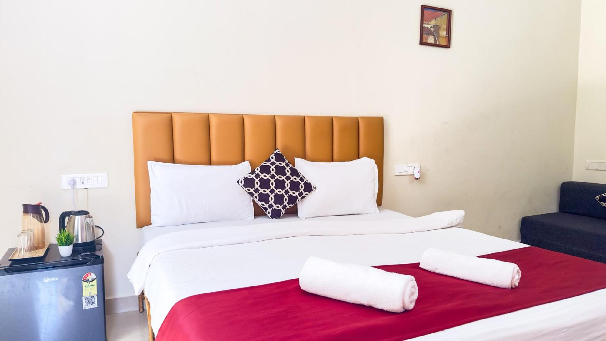 Hotel Leela Inn Candolim Marmagao ภายนอก รูปภาพ